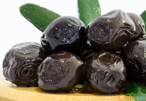 Yağlı Sele Siyah Zeytin Şampiyon 2,85 KG e